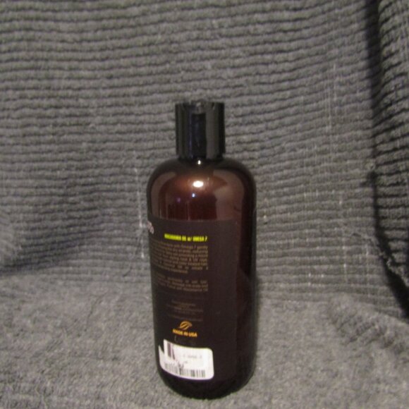 Pierre's Rejuvenating Shampoo Macadamia Oil  w/ Omega 7 16 fl.oz 473 mL - Picture 4 of 4